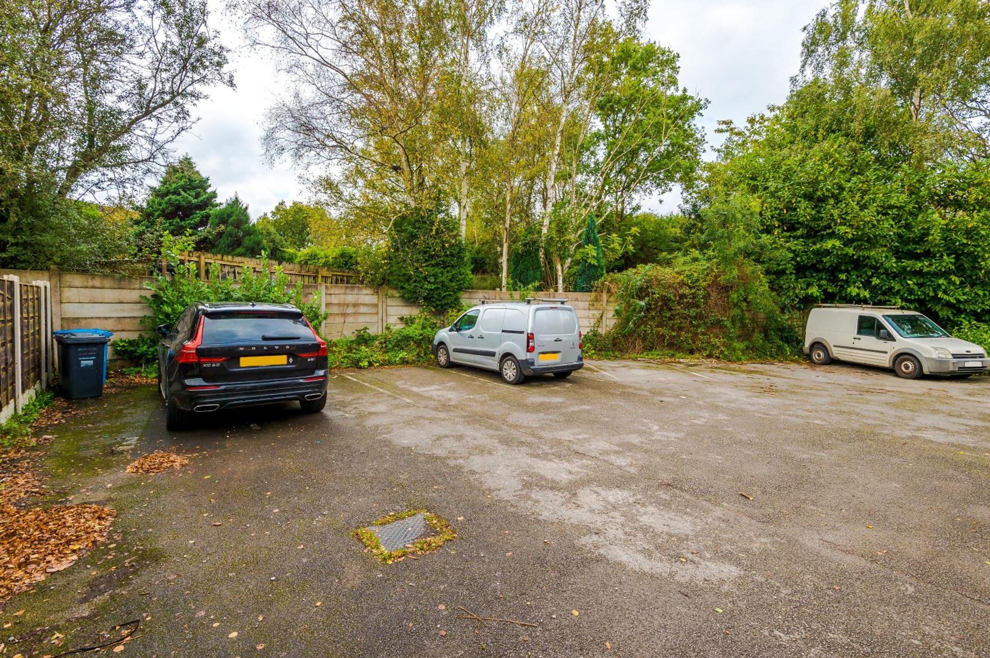 Manchester Comfortable 3 Bedroom House, Free Parking, Wifi & Disneyplus Worsley Exterior photo